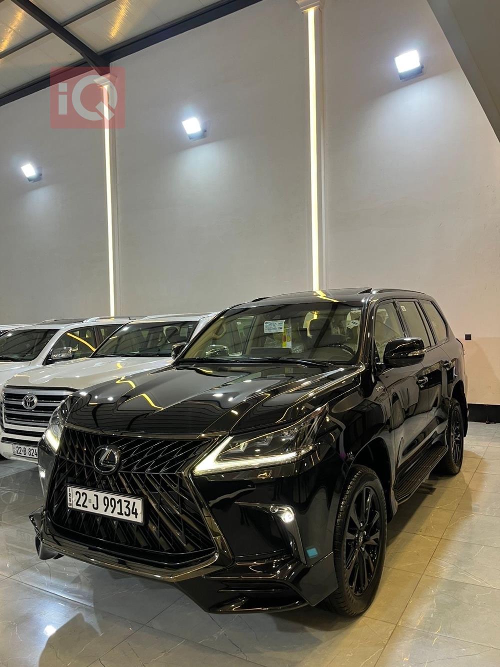 Lexus LX